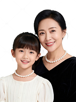 温馨母女合影写真