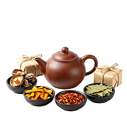 茶壶与多种食材摆件图片