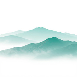 青翠山峦云雾缭绕图片
