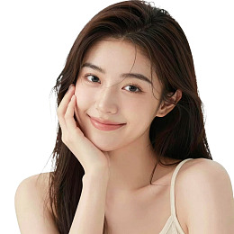 年轻女性手托脸颊微笑
