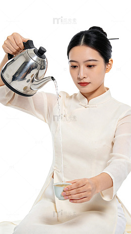 国风写真茶艺女子倒茶场景设计素材